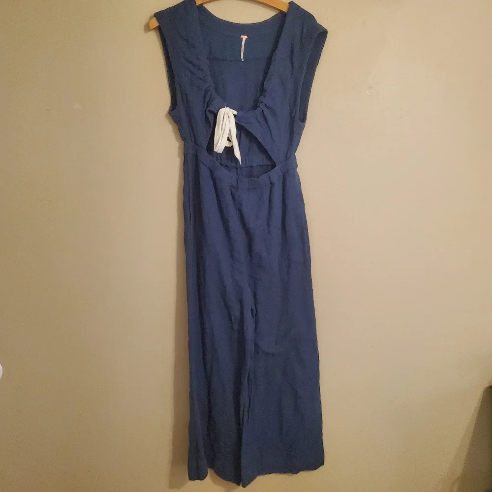 FREE PEOPLE Pretty Free Navy Blue Textured Weave Tie Front Cut Out Romper SZ‎ XS